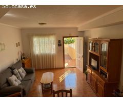 Dúplex Esquinero en Torrevieja con Solárium Privado y Piscina comunitaria