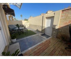 Casa pareado de dos plantas (70 m²) con amplia azotea y piscina comunitaria!