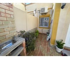 Casa pareado de dos plantas (70 m²) con amplia azotea y piscina comunitaria!