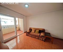 Piso céntrico con 2 habitaciones en Torrevieja