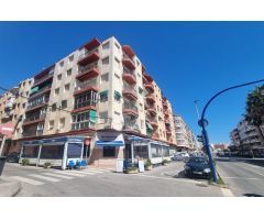 AMPLIO APARTAMENTO DE 3 DORMITORIOS CON VISTAS AL MAR - ZONA ACEQUIÓN, TORREVIEJA -
