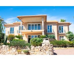 Villa en Venta en La Marina, Alicante