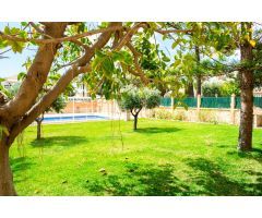 Villa en Venta en Cabo Roig, Alicante
