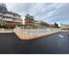 ADOSADO DE 3 DORMITORIOS A 500 M. DEL MAR CON PISCINA COMUNITARIA - ZONA ORIHUELA COSTA-