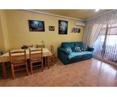 Acogedor apartamento (54 m² - 1.ª planta), 2 dorm, cerca del centro y amplia piscina comunitaria!