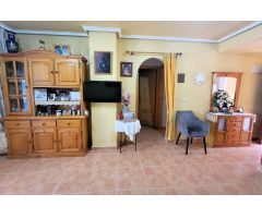 Acogedor apartamento (54 m² - 1.ª planta), 2 dorm, cerca del centro y amplia piscina comunitaria!