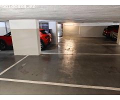 Plaza de garaje triple en venta en Calle Angel Lozano y Av. Alfonso El Sabio