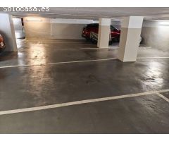 Plaza de garaje triple en venta en Calle Angel Lozano y Av. Alfonso El Sabio