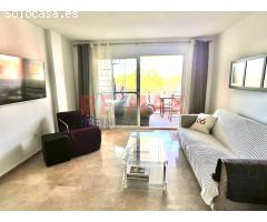 Luminoso Piso con Terraza en Exclusiva Urbanización de Estepona, Málaga