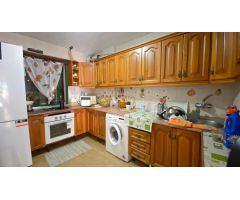 Vive el Sueño Mediterráneo: Chalet Adosado en Venta Frente al Mar en Torremolinos