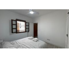 ???? ¡ENCANTO Y CONFORT EN MIJAS PUEBLO! BAJO DE 2 DORMITORIOS A LA VENTA CERCA DEL CENTRO ????