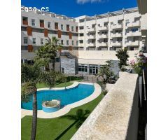 Alquiler Vacacional con Parking, Piscina y Vistas al Mar