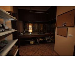 LOCAL COMERCIAL CÉNTRICO 235m2  +230m2  DE SÓTANO