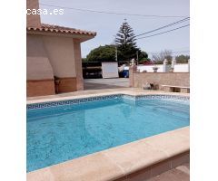Chalet en Venta en Chiclana de la Frontera, Cádiz