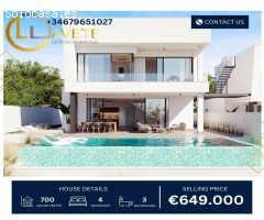 Villa de Lujo en Venta en Pilar de la Horadada, Alicante