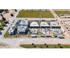 Exclusiva Villa Moderna con Piscina Privada, Jardín y Solárium – Diseño, Confort y Privacidad