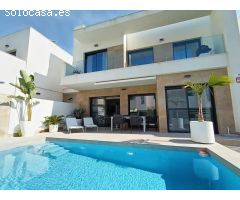 Villa en Venta en Los Montesinos, Alicante
