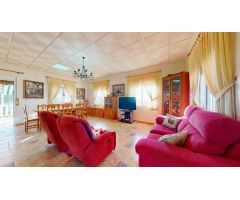 Villa en Venta en Crevillente, Alicante