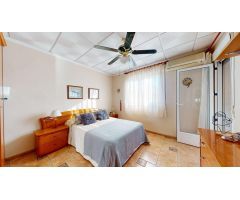 Villa en Venta en Crevillente, Alicante