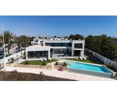 Villa en Venta en Cabo Roig, Alicante