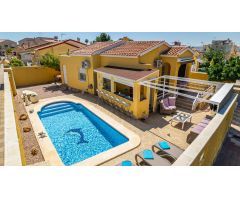 Villa en Venta en San Fulgencio, Alicante