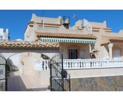 Villa en Venta en Orihuela Costa, Alicante