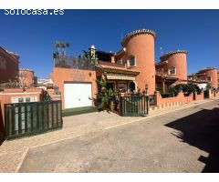 Villa en Venta en Orihuela, Alicante