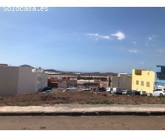 SE VENDE PARCELA HACIENDO ESQUINA EN MONTAÑA LOS VELEZ