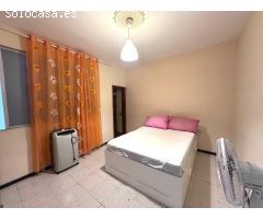 CASA EN VECINDARIO, CENTRO COMERCIAL ATLÁNTICO