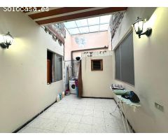 CASA EN VECINDARIO, CENTRO COMERCIAL ATLÁNTICO