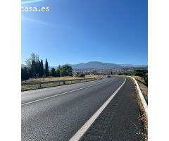 Parcela rústica en la entrada de Cájar con exposición diaria a cientos de vehículos.