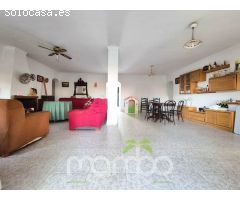 Venta de Casa de Campo con Finca Rústica