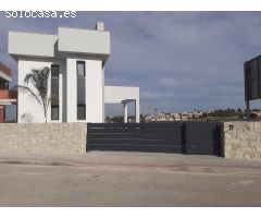 Villa en Venta en Algorfa, Alicante