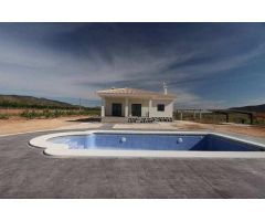 Villa en Venta en Pinoso, Alicante