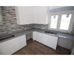 Villa en Venta en Pinoso, Alicante