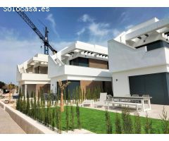 Villa en Venta en Pilar de la Horadada, Alicante