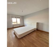 PISO 2 HABITACIONES CON COCHERA. VILLALOBÓN.