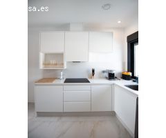 Villa de Lujo en Venta en Pinar de Campoverde, Alicante
