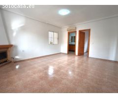 Chalet en Venta en Algorfa, Alicante