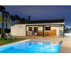 Villa de Lujo en Venta en El Camino de Catral, Alicante