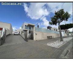 Villa en Venta en San Miguel de Salinas, Alicante
