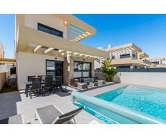 Villa en Venta en Los Montesinos, Alicante