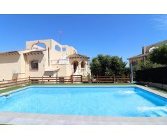 Chalet en Venta en Algorfa, Alicante