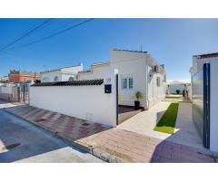 Villa en Venta en Torrevieja, Alicante