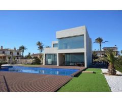 Villa en Venta en Cabo Roig, Alicante