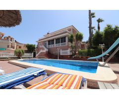 Chalet en Venta en Almoradí, Alicante