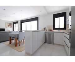 Chalet en Venta en Los Montesinos, Alicante