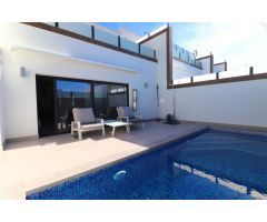 Adosado en Venta en Benijófar, Alicante