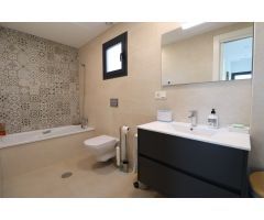 Adosado en Venta en Benijófar, Alicante