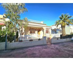 Chalet en Venta en Algorfa, Alicante